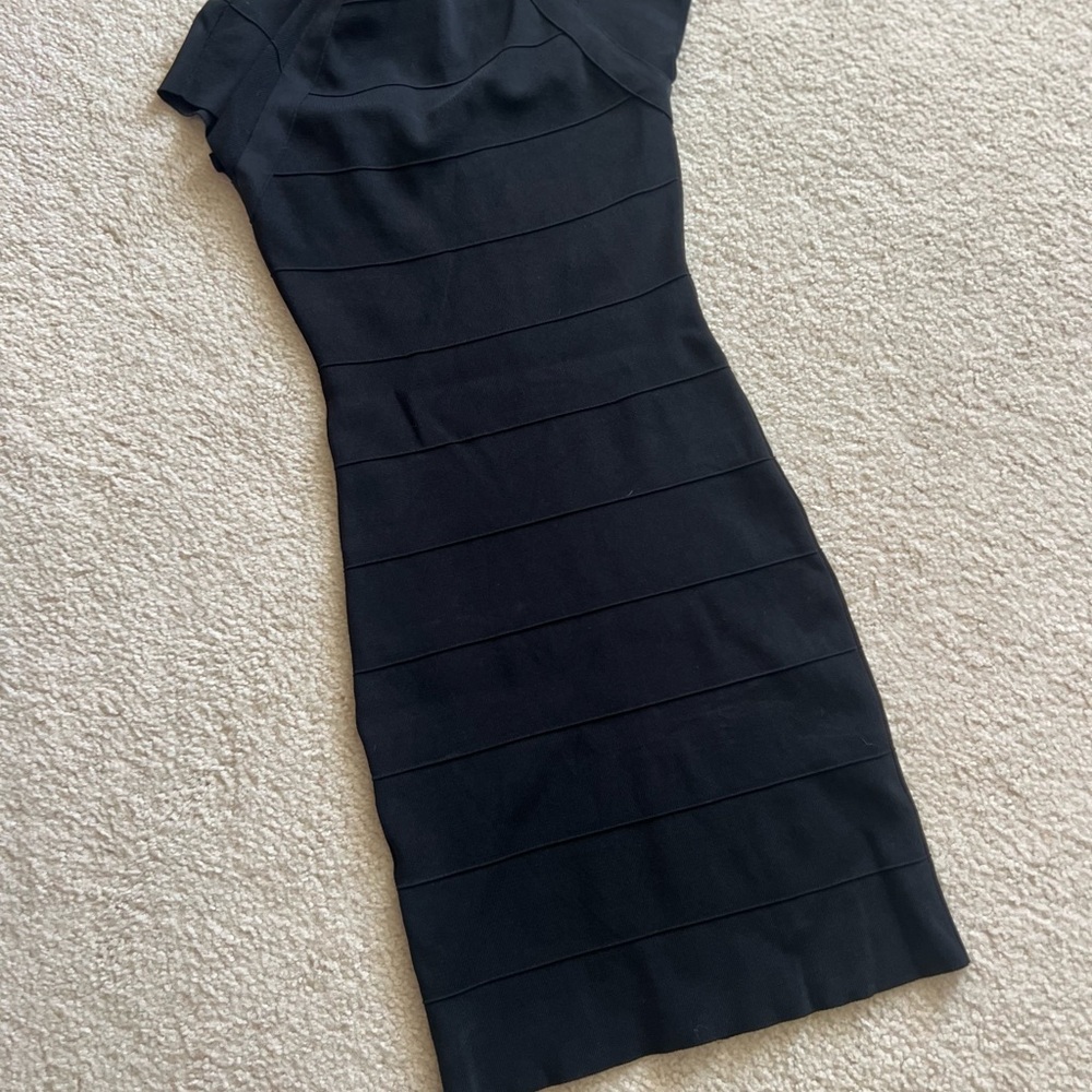 Perfect Express LBD - Picture 4 of 4